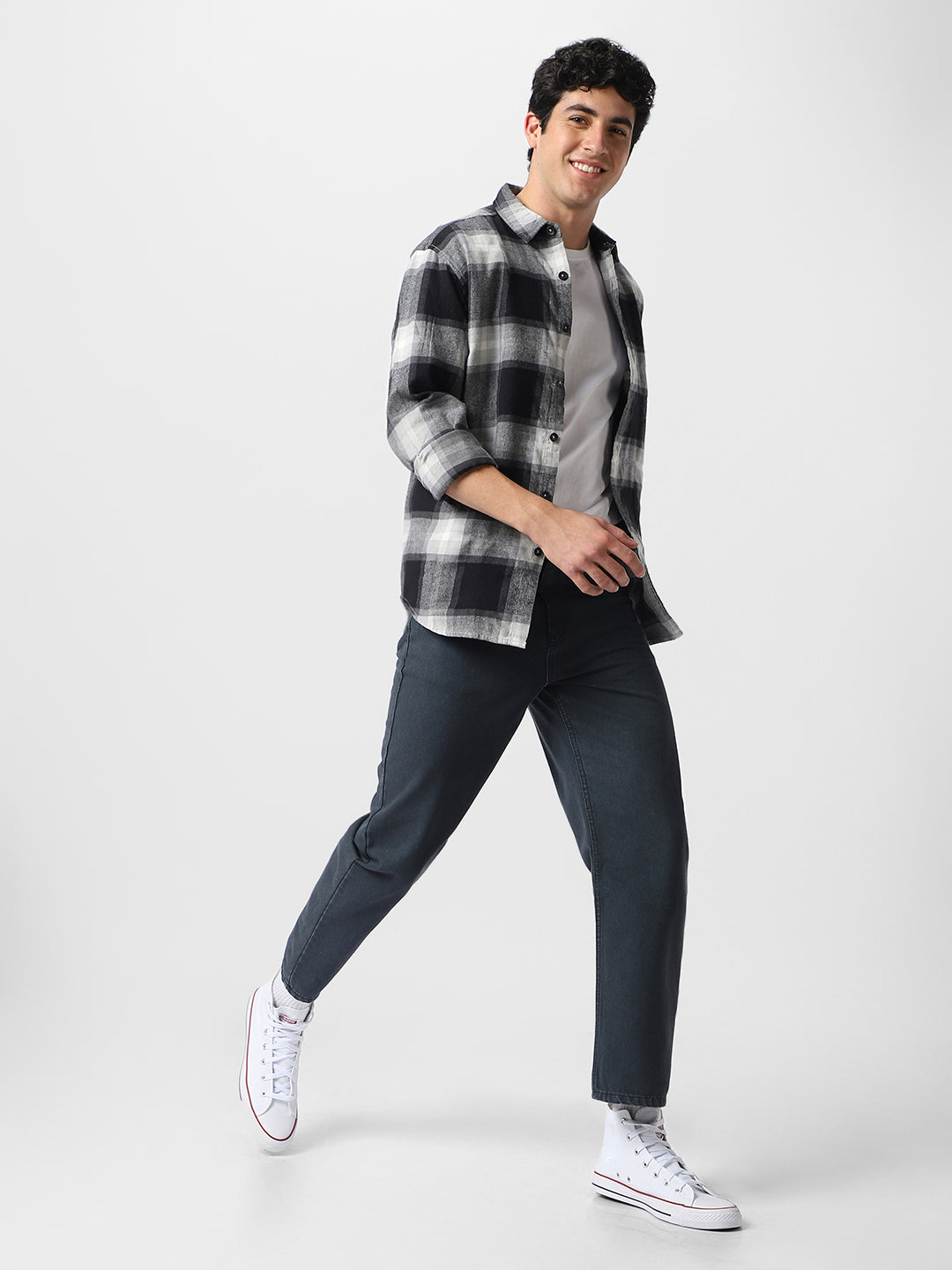 Men's Grey Loose Fit Washed Jeans Non-Stretchable