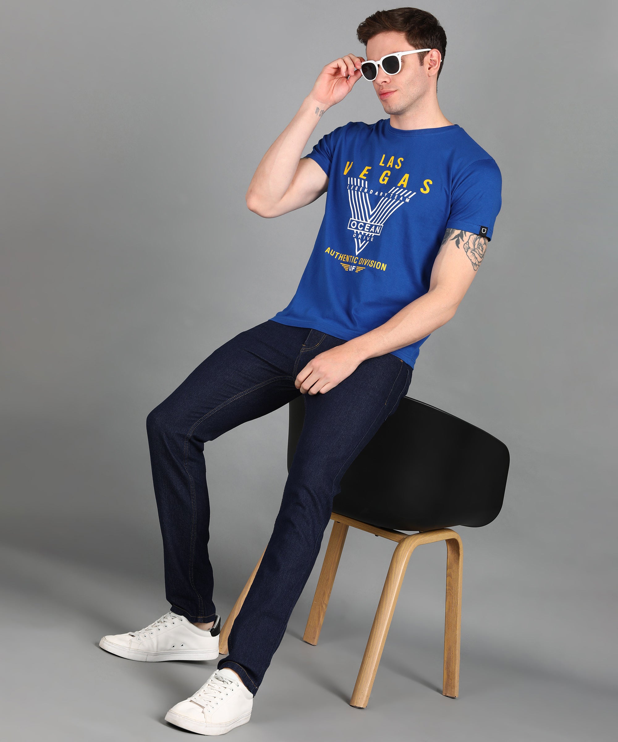 Urbano Fashion Men's Royal Blue Graphic Printed Round Neck Half Sleeve Slim Fit Cotton T-Shirt