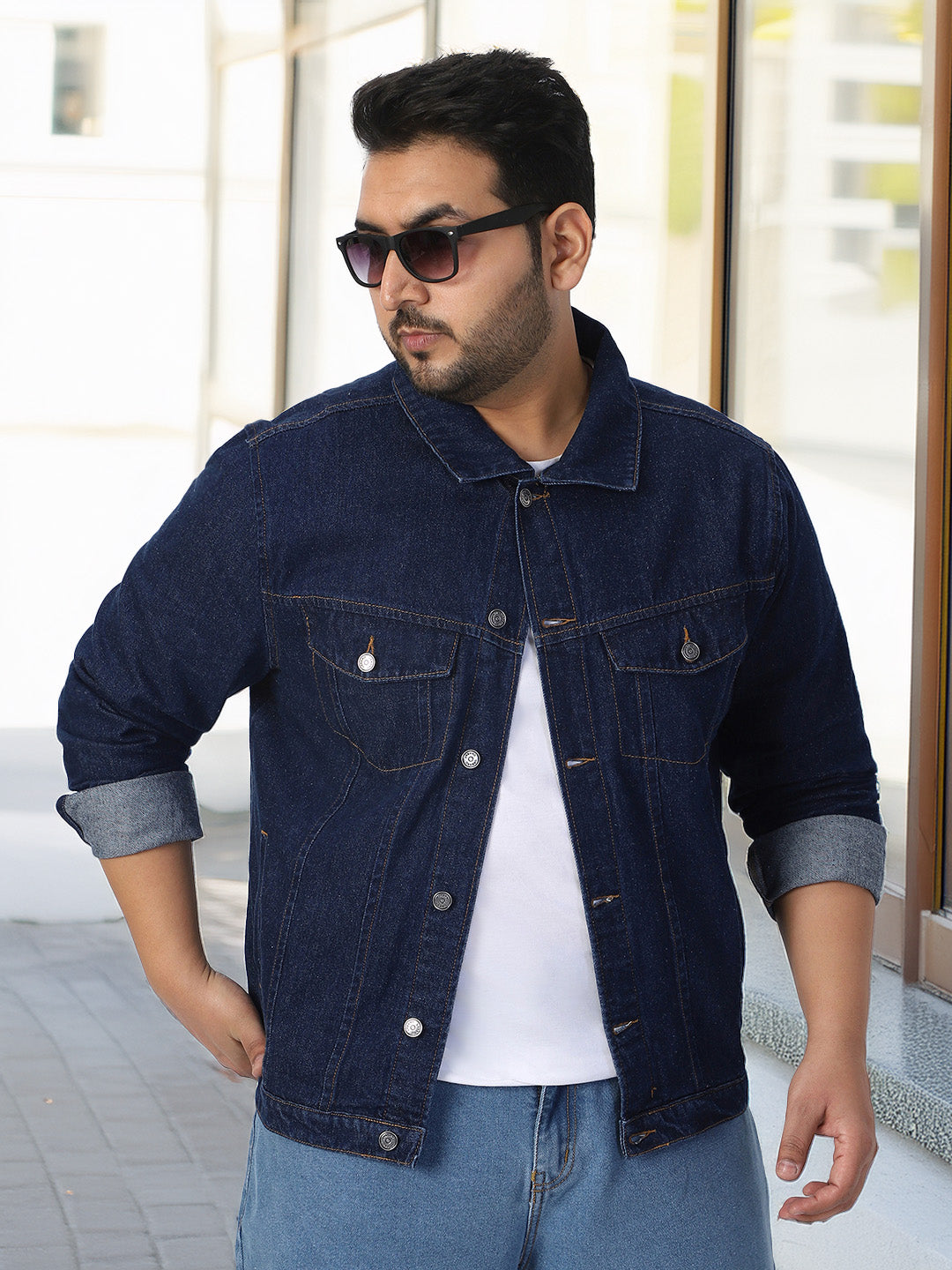 Plus Men's Blue Regular Fit Washed Full Sleeve Denim Jacket